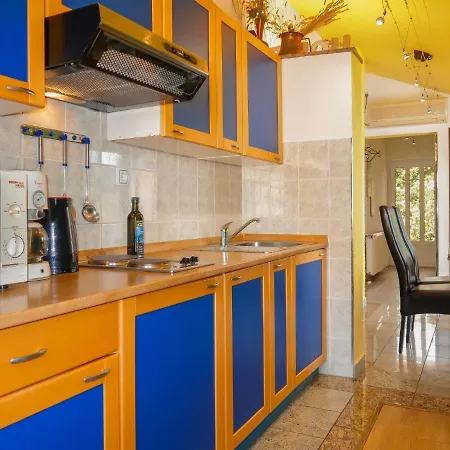 Apartment Blekic - Mlk305 By Interhome Malinska